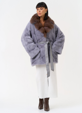 Женская шуба из меха норки с воротником из меха куницы