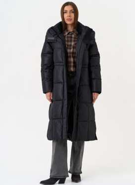 Женский пуховик черного цвета