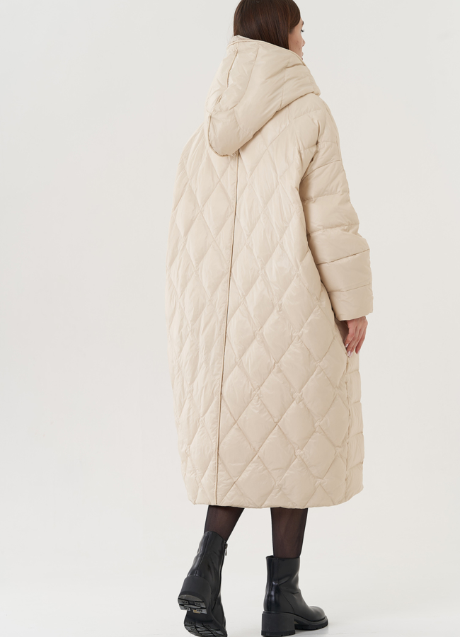 Пуховик оверсайз с капюшоном  модель № 25956 универмаг малина