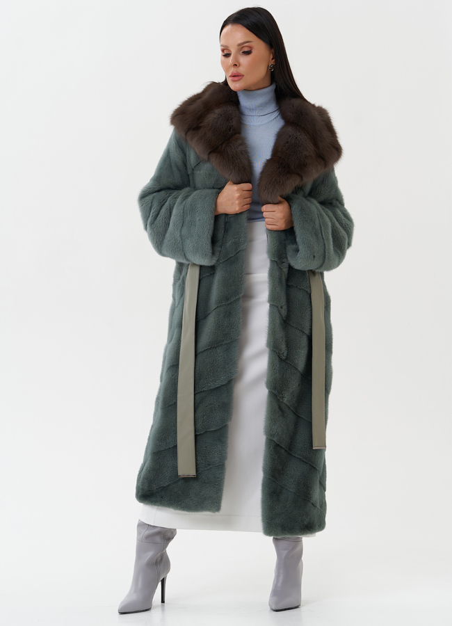 Норковая шуба с капюшоном из меха куницы модель № 27848 универмаг малина