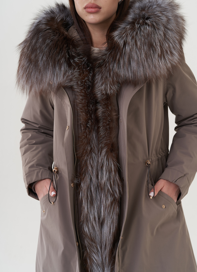 Женская парка с меховой отделкой  модель № 25782 универмаг малина