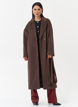 Женское пальто с английским воротником