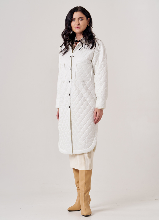 Пальто-рубашка белого цвета модель № 37 в кредит