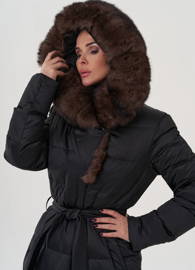 Женский пуховик с капюшоном  модель № 26075 универмаг малина