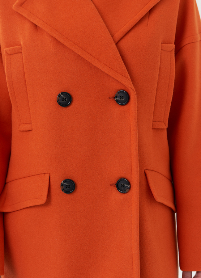 Двубортное пальто оранжевого цвета модель № 26783 универмаг малина
