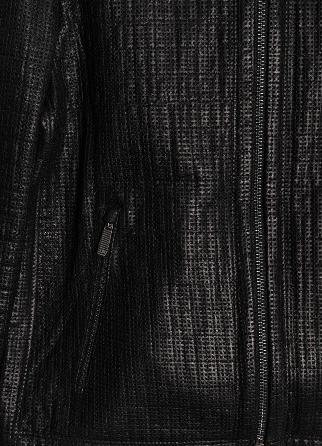 фото Куртка кожаная черного цвета модель № 21210