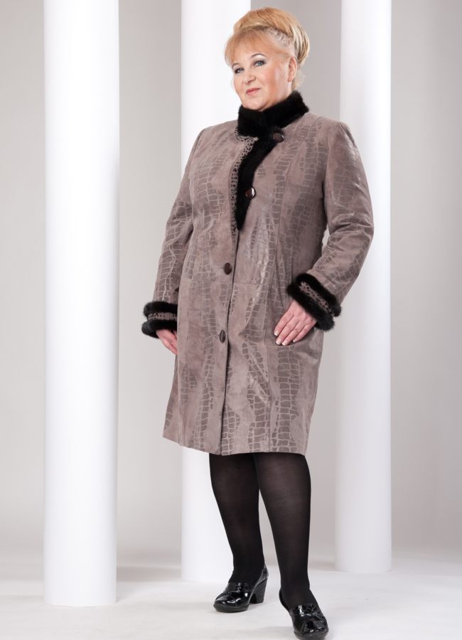 Кожаный плащ модель № K-33 меха малина