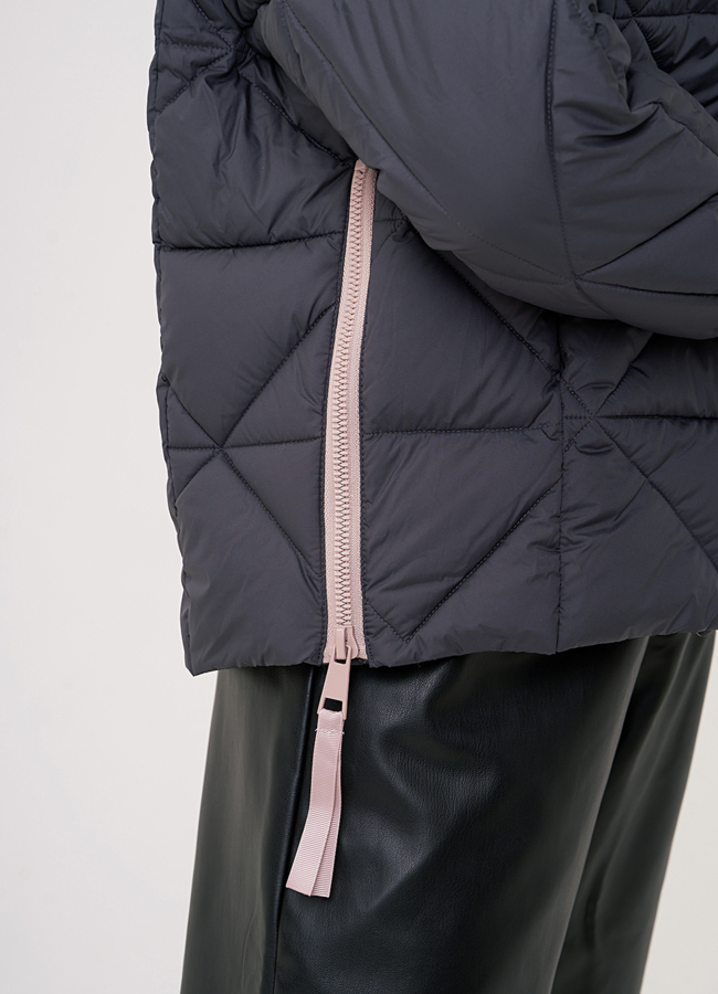Укороченный пуховик на молнии модель № 110138 универмаг малина