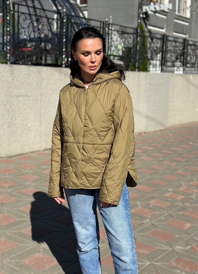 Легкая куртка с капюшоном модель № 28289 универмаг малина