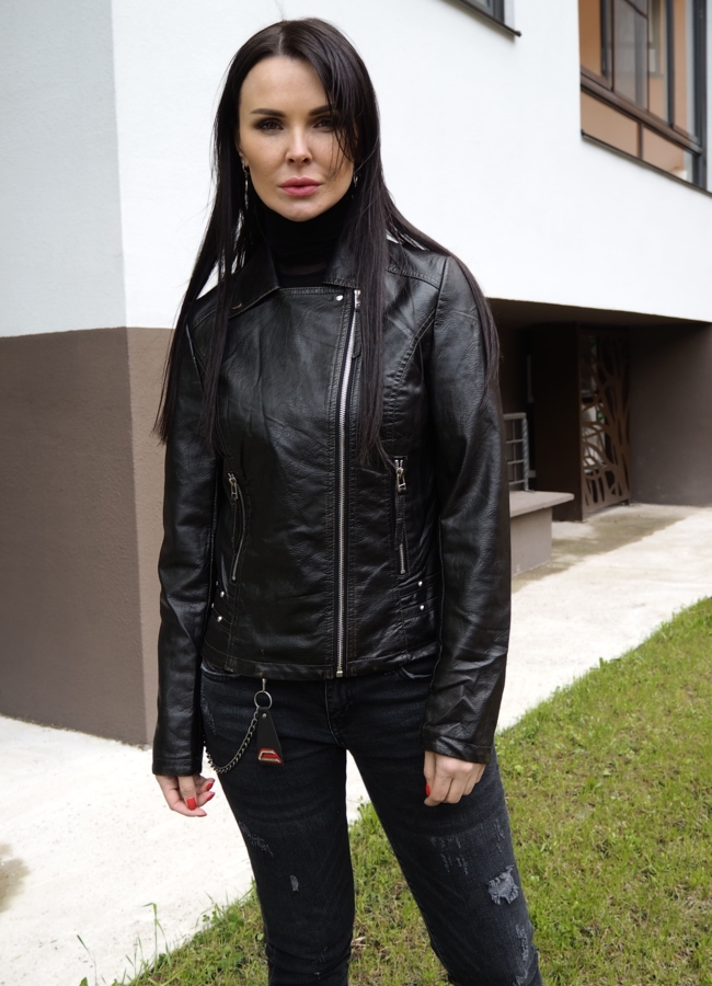 Куртка из эко кожи черного цвета  модель № 1369 в кредит