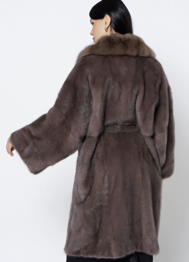 Шуба с английским воротником из куницы модель № 1205 в кредит