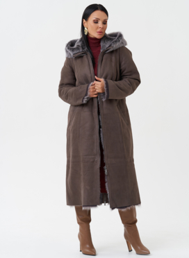 Дубленка с отделкой из тосканы с капюшоном