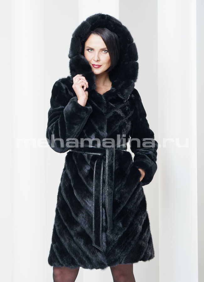 Шуба из мутона с норкой, цвет черный модель № S-304 меха малина