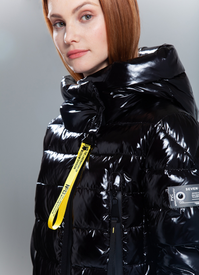 Пуховик женский модель № 501 в рассрочку