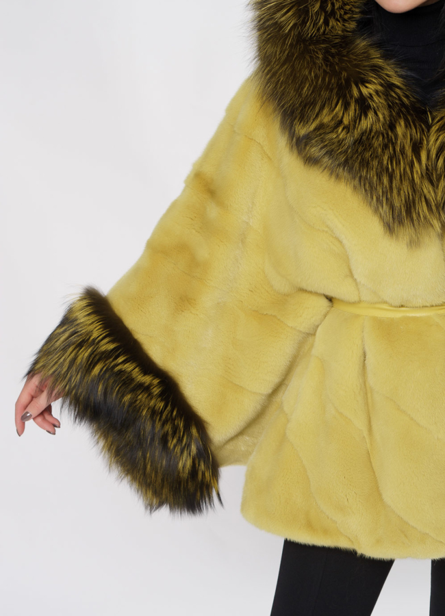 Норковая шуба желтого цвета с капюшоном  модель № S-850 универмаг малина