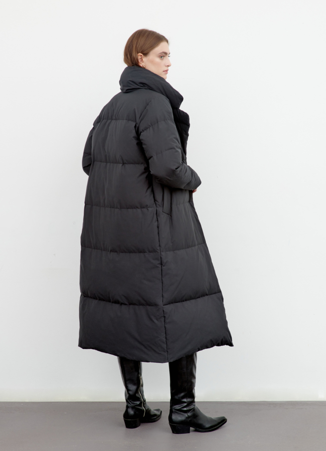 Женский длинный пуховик модель № 79409 в кредит