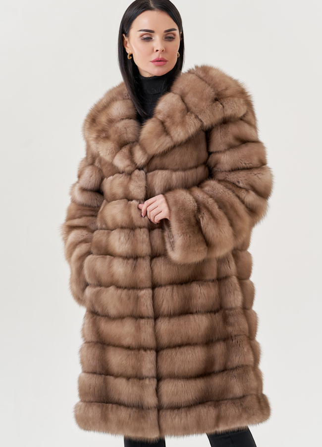 Шуба из куницы с капюшоном  модель № 79569 универмаг малина