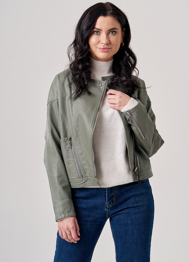 Женская куртка оверсайз модель № 830 универмаг малина