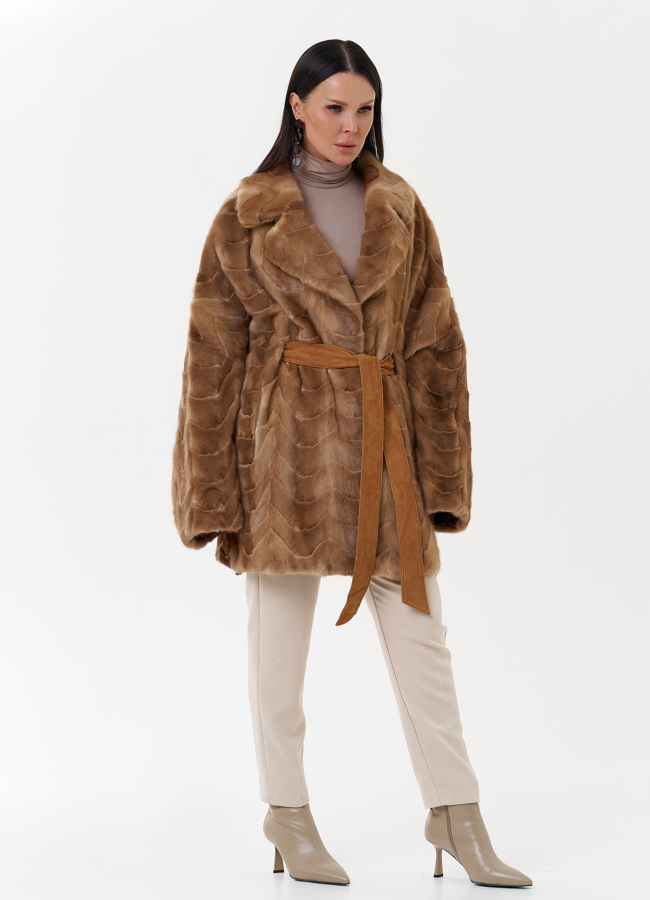 Женская шуба из скандинавской норки с поясом модель № 27636 в кредит