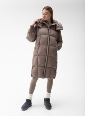 Женский пуховик с капюшоном 