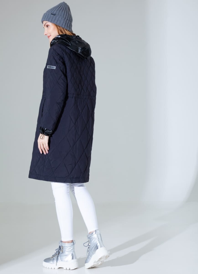 фото Куртка с капюшоном черного цвета модель № 328