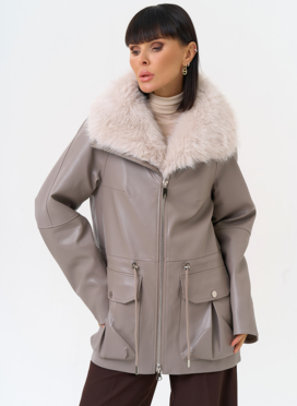 Удлиненная куртка из эко кожи с воротником из эко меха Удлиненная куртка из эко кожи с воротником из эко меха