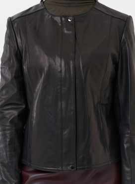 Женская кожаная куртка