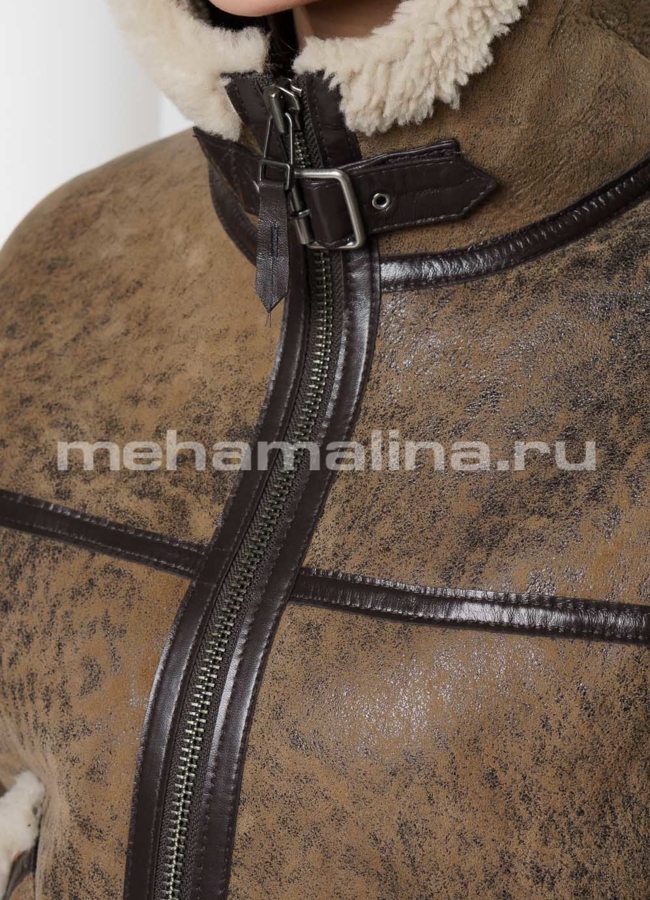 Укороченная дубленка на молнии с капюшоном, в коричневом цвете модель № 10483 в рассрочку