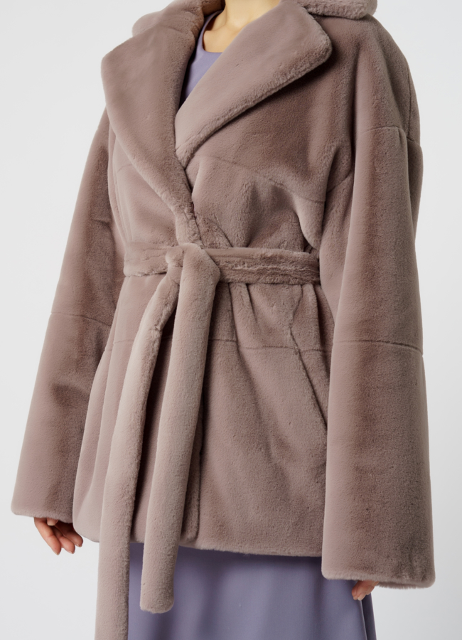 Эко шуба серого цвета  модель № 17839 в рассрочку