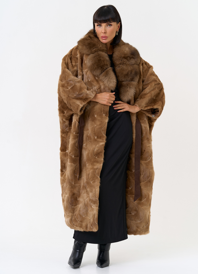 Женская шуба из меха норки с воротником их меха песца модель № 31492 универмаг малина Женская шуба из меха норки с воротником их меха песца модель № 31492 универмаг малина