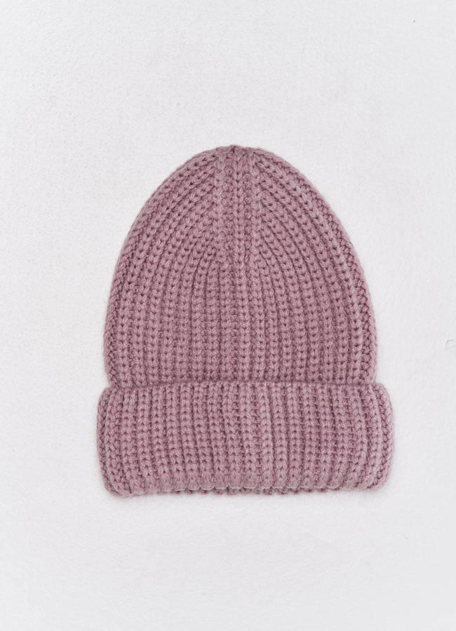 Шапка розового цвета  модель № 21743 в кредит