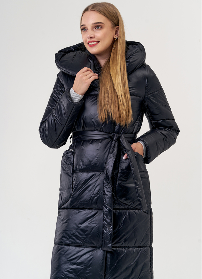 Женский пуховик в черном цвете модель № 0107/1 универмаг малина