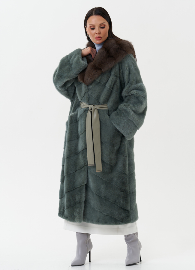 Норковая шуба с капюшоном из меха куницы модель № 27848 универмаг малина