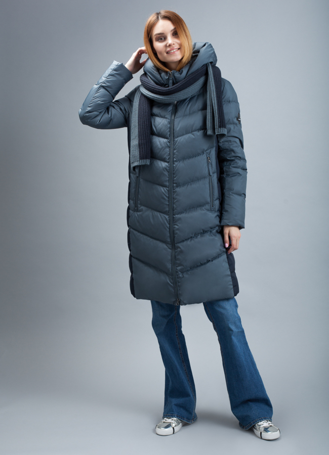 Пуховик женский модель № П-329 меха малина