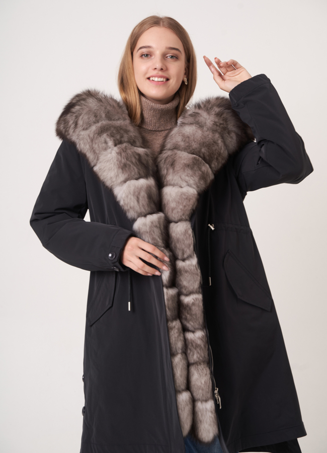 Парка с меховой отделкой с капюшоном на молнии модель № 3952 в кредит