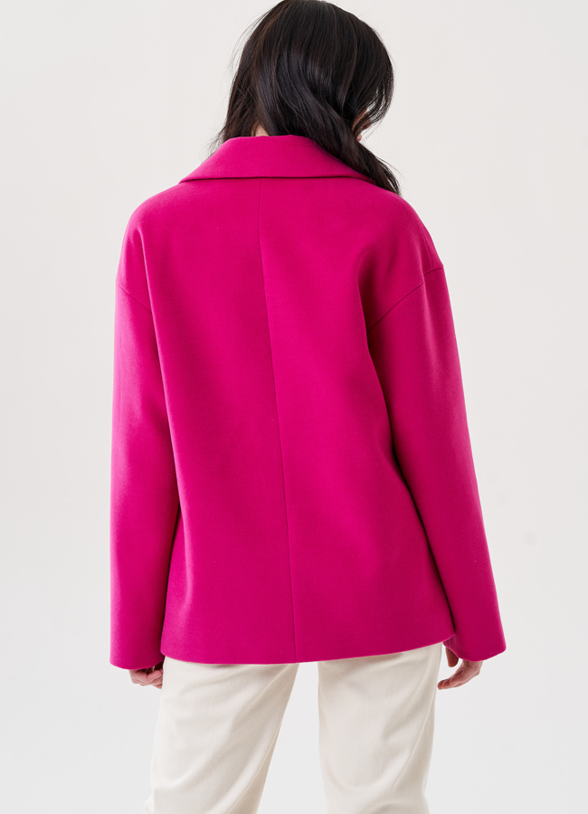 Укороченное женское пальто с английским воротником  модель № 24411 универмаг малина