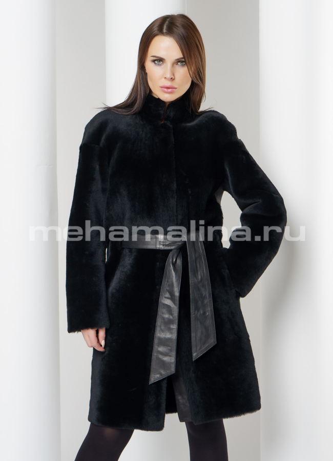 Шуба черного цвета модель № D-197 меха малина