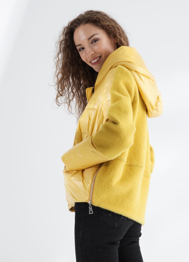 фото Куртка с капюшоном модель № 7722