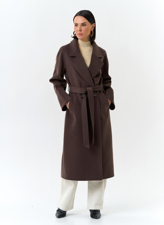 Женское пальто с английским воротником