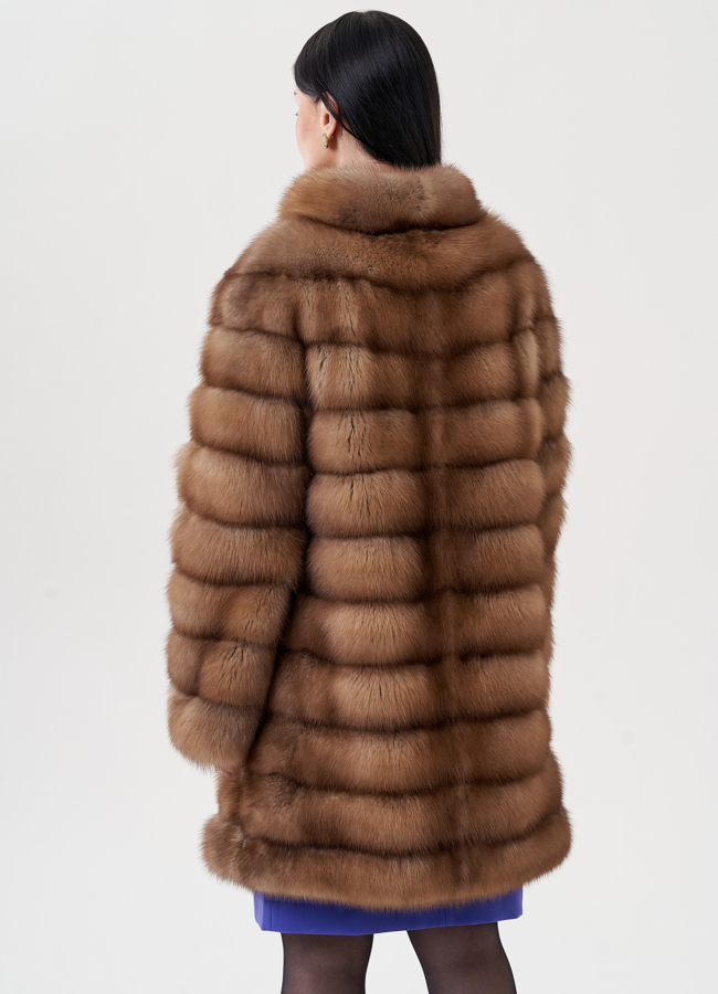 Шуба из куницы с воротником стойка модель № 24501 универмаг малина