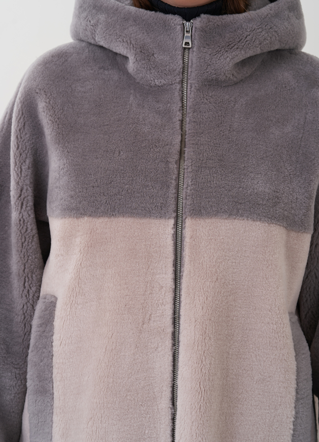 Женское пальто с капюшоном  модель № 82434 универмаг малина