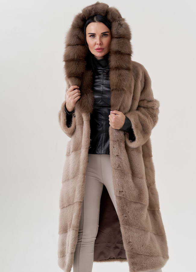 Шуба норковая с капюшоном из куницы модель № 78768 универмаг малина