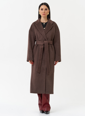 Женское пальто с английским воротником