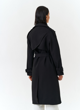 Женский плащ черного цвета