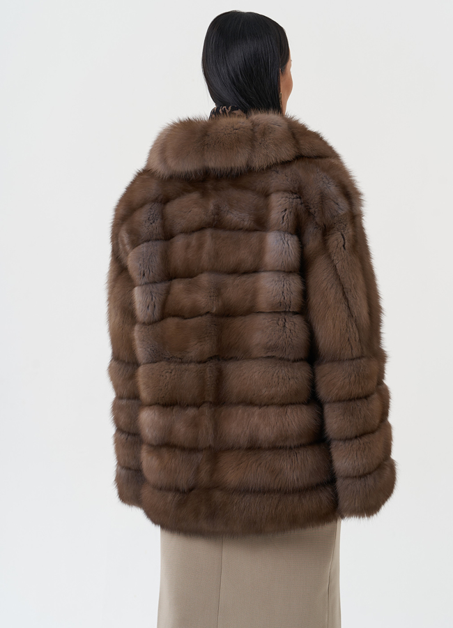 Женская оверсайз шуба из меха куницы модель № 26037 универмаг малина