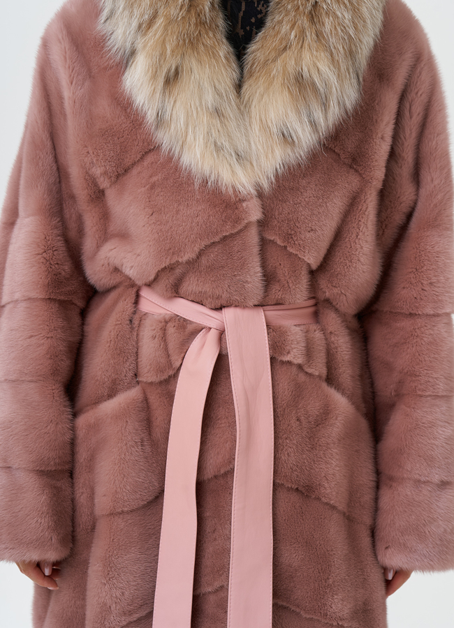 Норковая шуба с капюшоном из меха рыси модель № 28127 универмаг малина