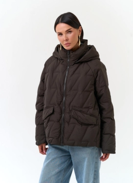Женская куртка с капюшоном