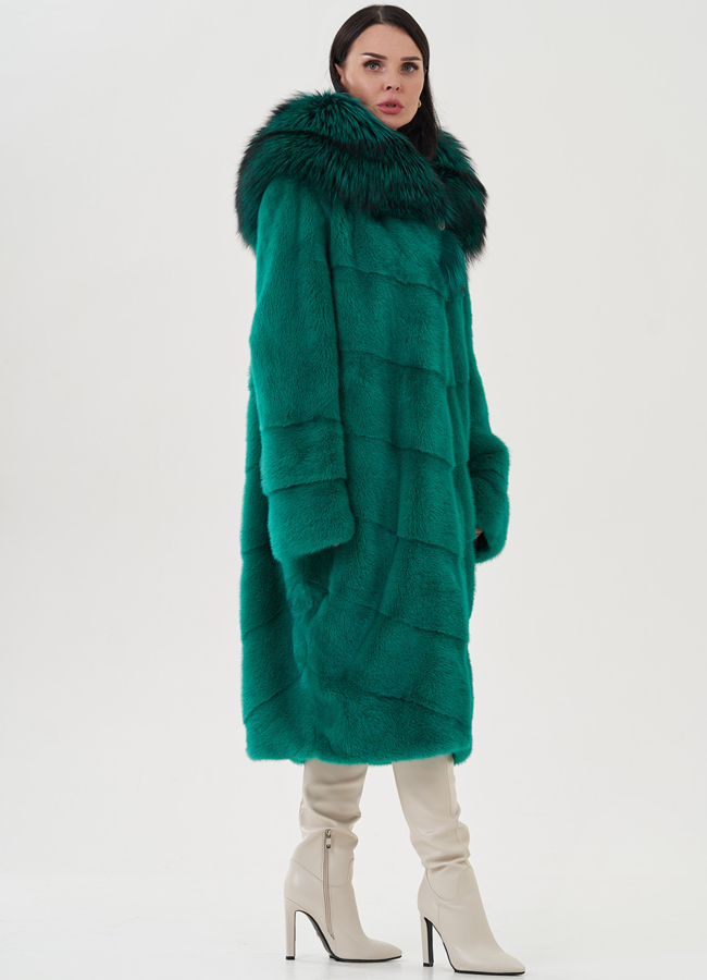 Шуба из норки в зеленом цвете с чернобуркой модель № 22073 универмаг малина
