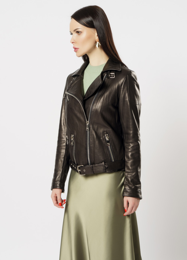 Кожаная куртка черного цвета модель № 10619 универмаг малина Кожаная куртка черного цвета модель № 10619 универмаг малина