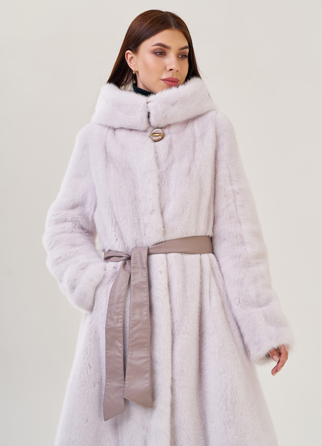 Светлая норковая шуба с капюшоном модель № 78827 универмаг малина
